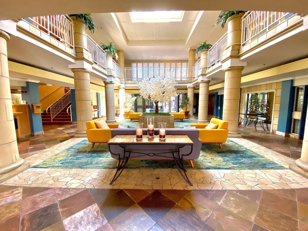 Atrium Hotel Orange County Irvine Exterior photo